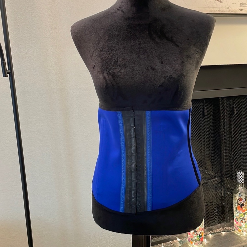 Ann Chery: Two identical waist trainers